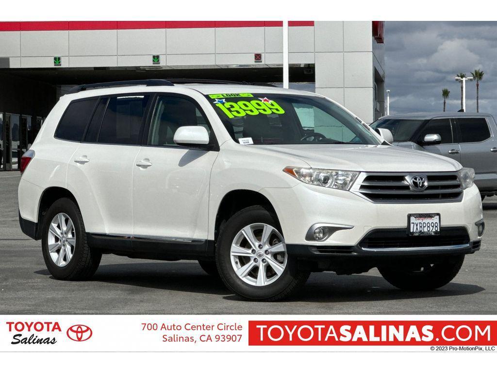 used 2013 Toyota Highlander car, priced at $12,999