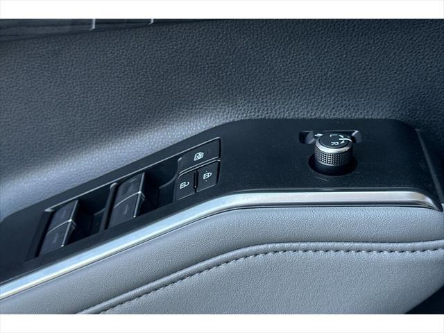 new 2025 Toyota Highlander car, priced at $55,162