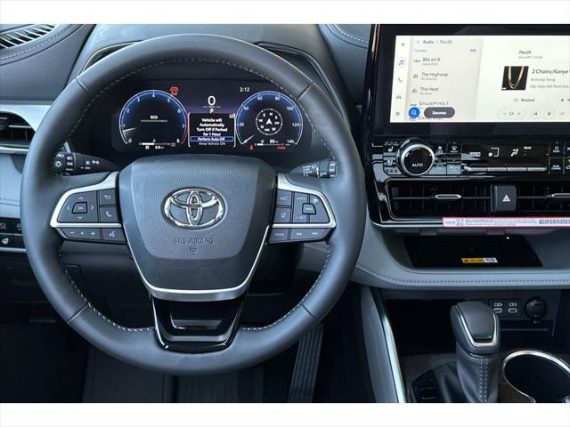 new 2025 Toyota Highlander car, priced at $55,162