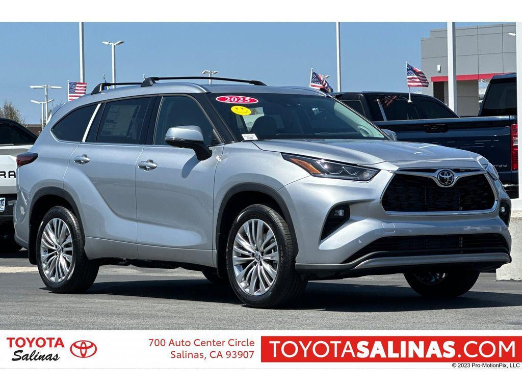 new 2025 Toyota Highlander car, priced at $55,162