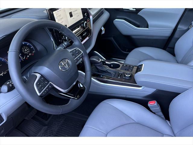 new 2025 Toyota Highlander car, priced at $55,162