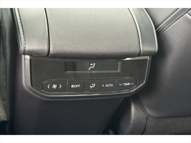 new 2025 Toyota Highlander Hybrid car, priced at $54,098