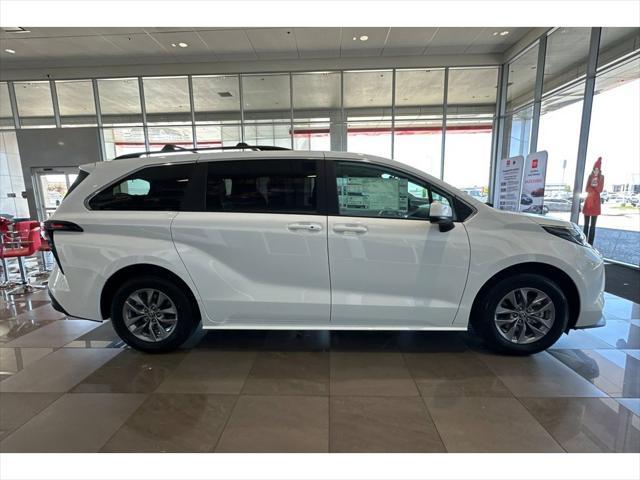 new 2025 Toyota Sienna car, priced at $41,425