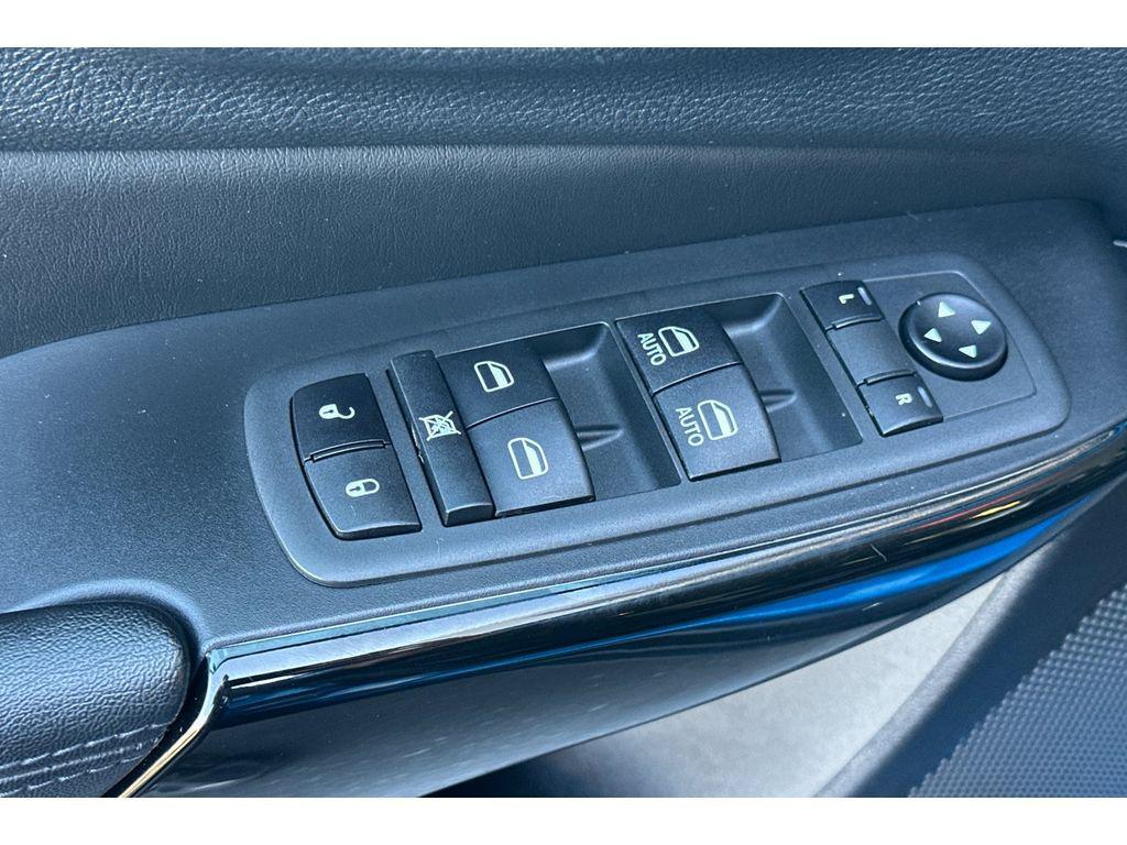 used 2021 Jeep Cherokee car, priced at $17,999