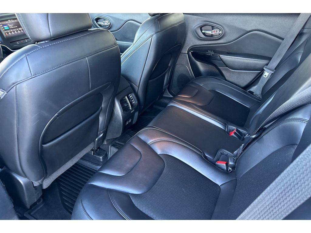 used 2021 Jeep Cherokee car, priced at $17,999