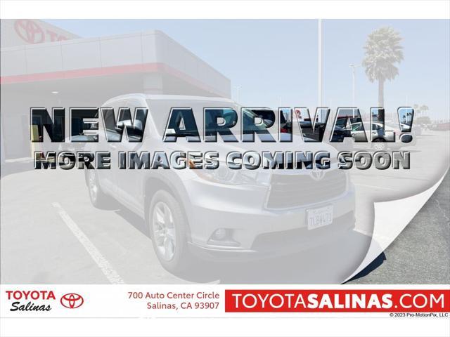 used 2015 Toyota Highlander car, priced at $19,999