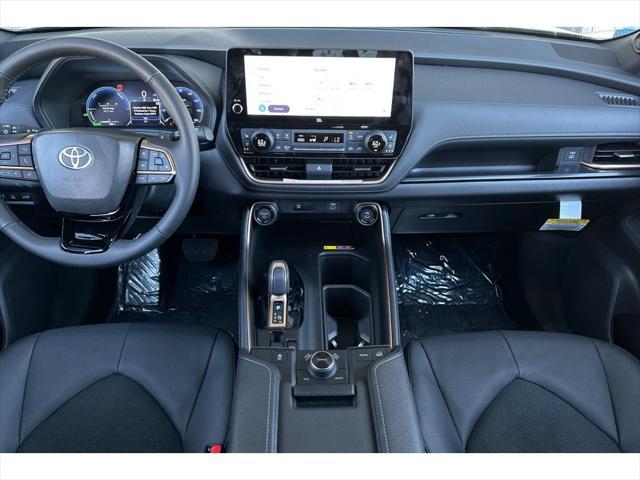 new 2025 Toyota Grand Highlander Hybrid car, priced at $64,952