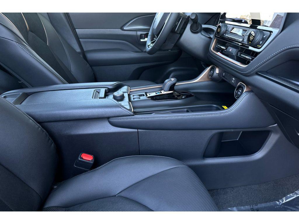 new 2025 Toyota Grand Highlander Hybrid car, priced at $64,952