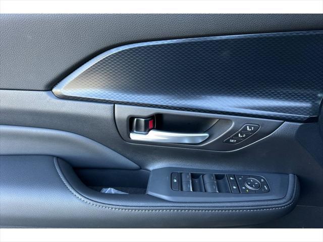 new 2025 Toyota Grand Highlander Hybrid car, priced at $64,952