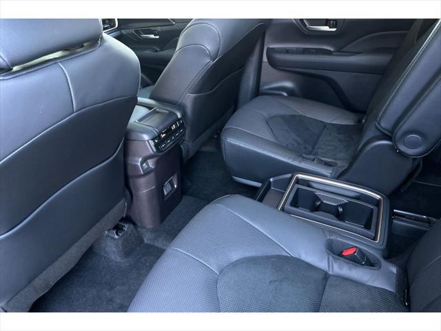 new 2025 Toyota Grand Highlander Hybrid car, priced at $64,952