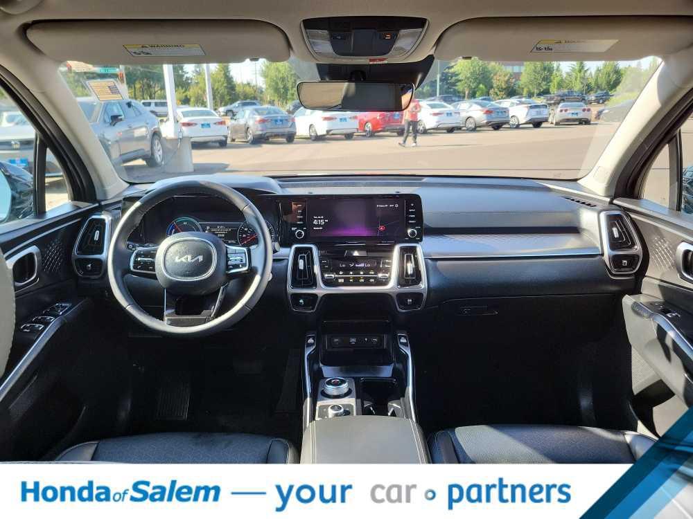 used 2023 Kia Sorento Hybrid car, priced at $30,995