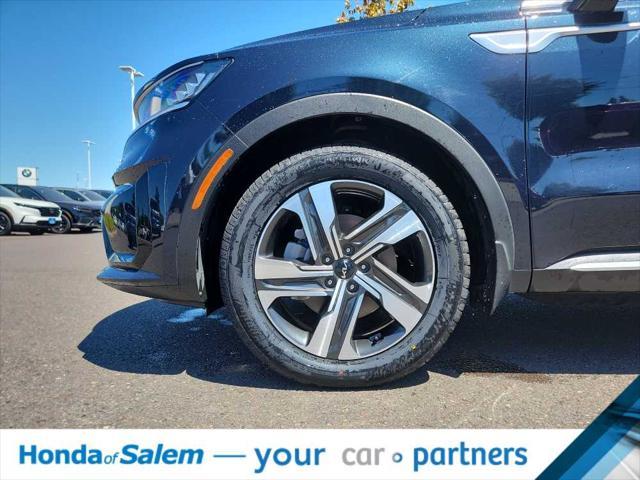 used 2023 Kia Sorento Hybrid car, priced at $30,995