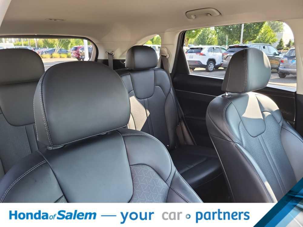 used 2023 Kia Sorento Hybrid car, priced at $30,995