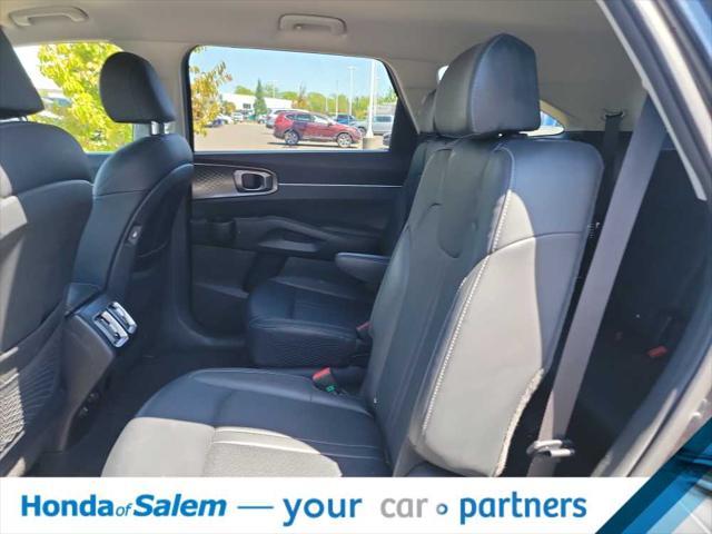 used 2023 Kia Sorento Hybrid car, priced at $30,995
