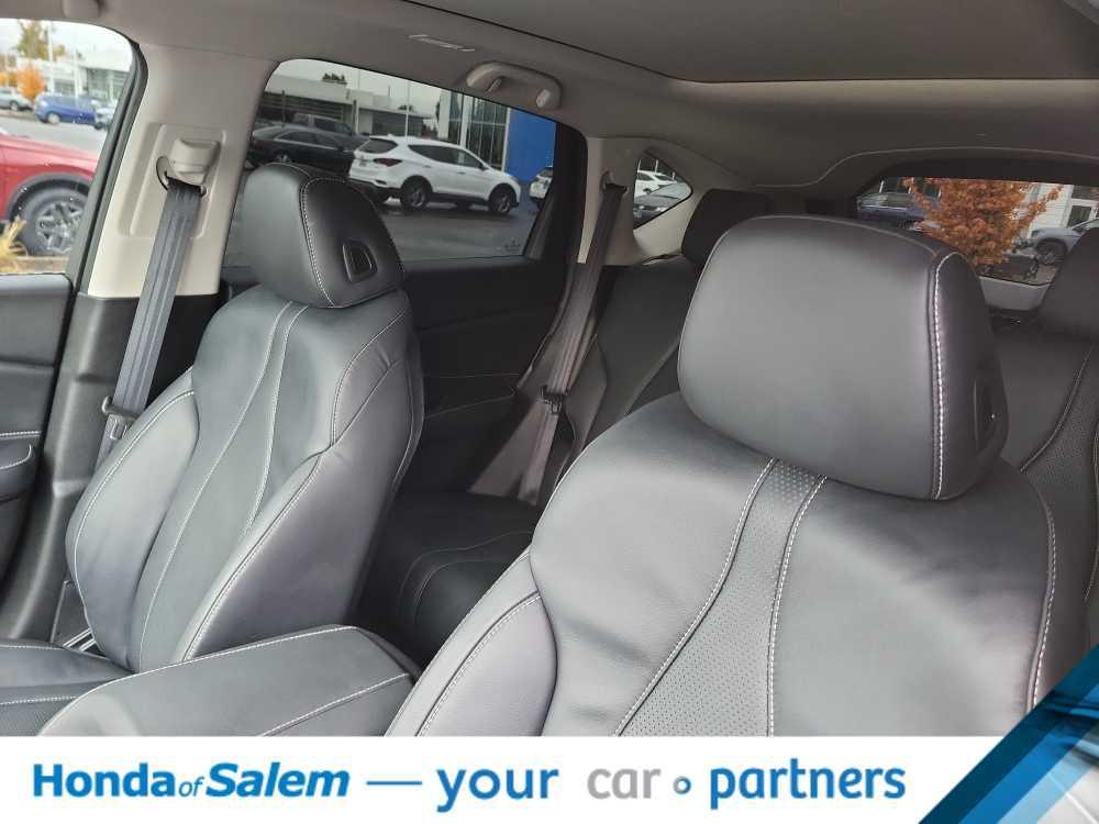 used 2022 Acura RDX car, priced at $35,995