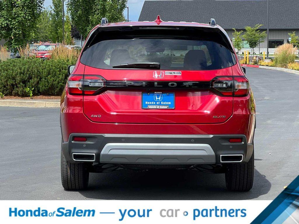 new 2025 Honda Pilot car, priced at $52,092
