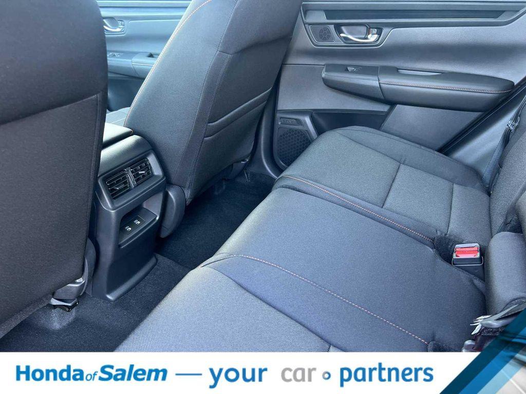 new 2026 Honda CR-V Hybrid car, priced at $39,032