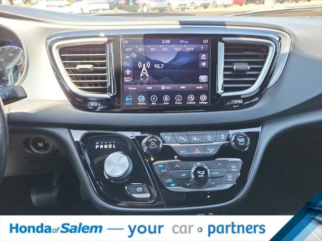used 2020 Chrysler Pacifica car, priced at $26,995