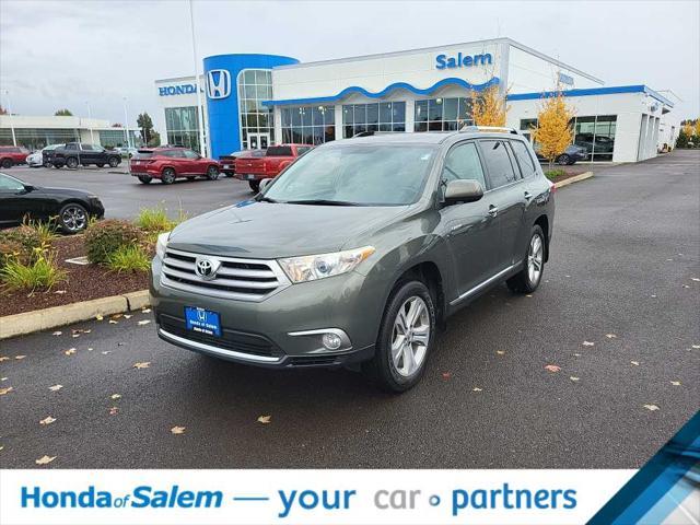 used 2013 Toyota Highlander car, priced at $18,995