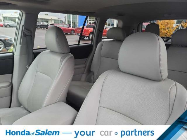 used 2013 Toyota Highlander car, priced at $18,995