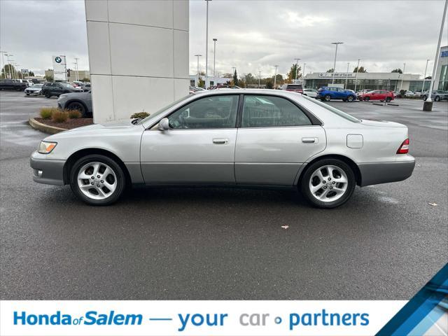 used 2000 Lexus ES 300 car, priced at $6,995