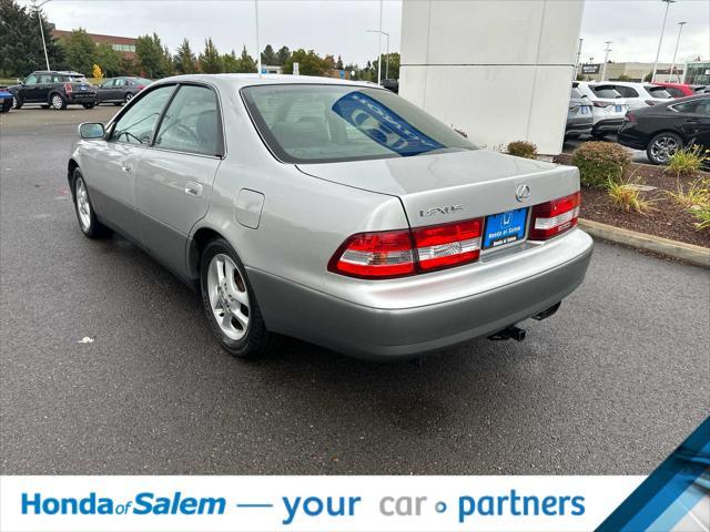 used 2000 Lexus ES 300 car, priced at $6,995