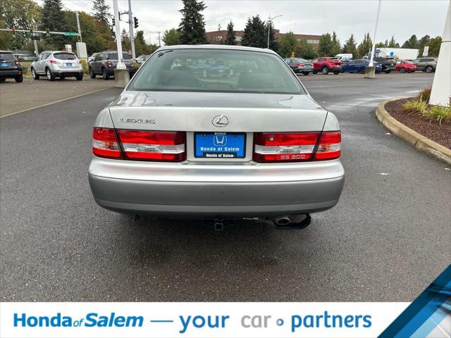 used 2000 Lexus ES 300 car, priced at $6,995