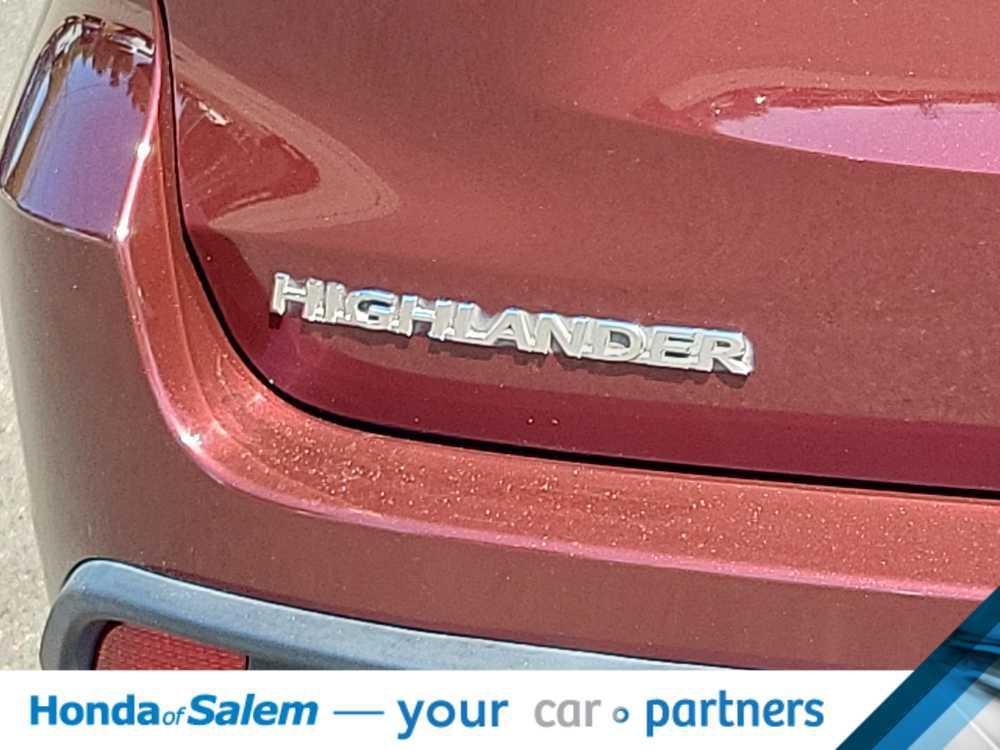 used 2016 Toyota Highlander car, priced at $13,495