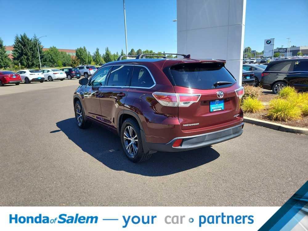 used 2016 Toyota Highlander car, priced at $13,495
