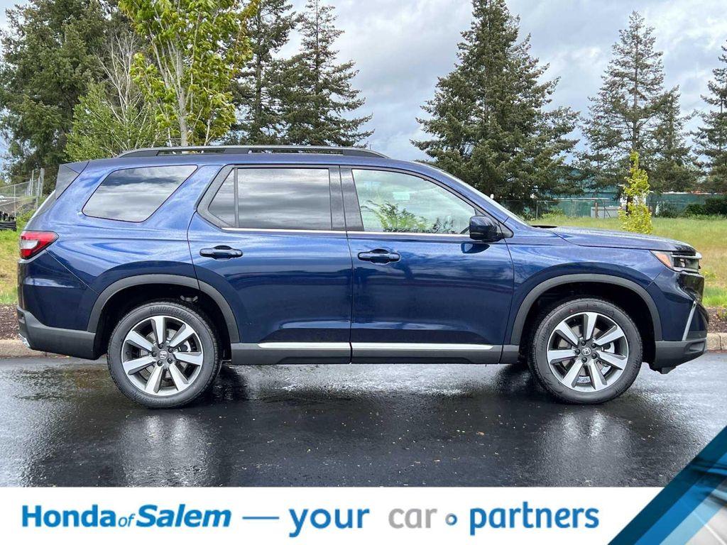 new 2025 Honda Pilot car, priced at $51,095