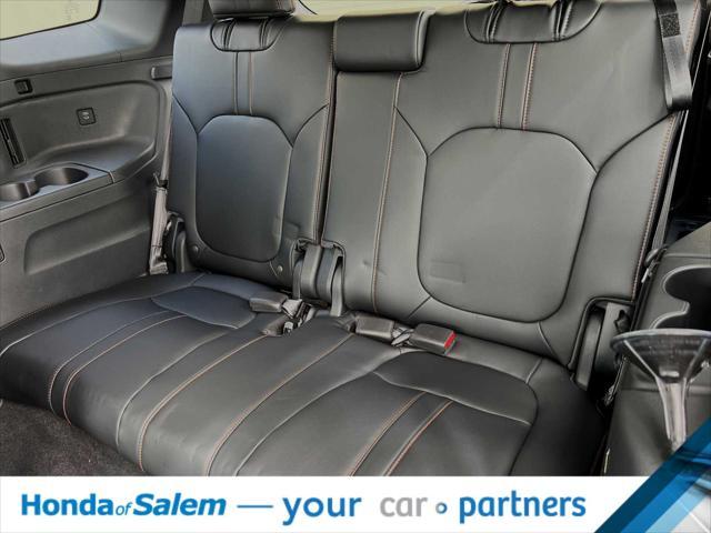 new 2025 Honda Pilot car, priced at $49,677