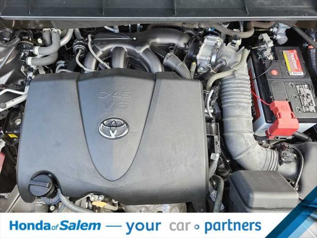 used 2020 Toyota Highlander car, priced at $32,995