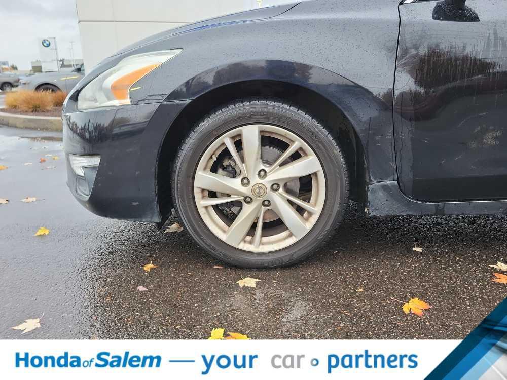 used 2013 Nissan Altima car, priced at $9,495
