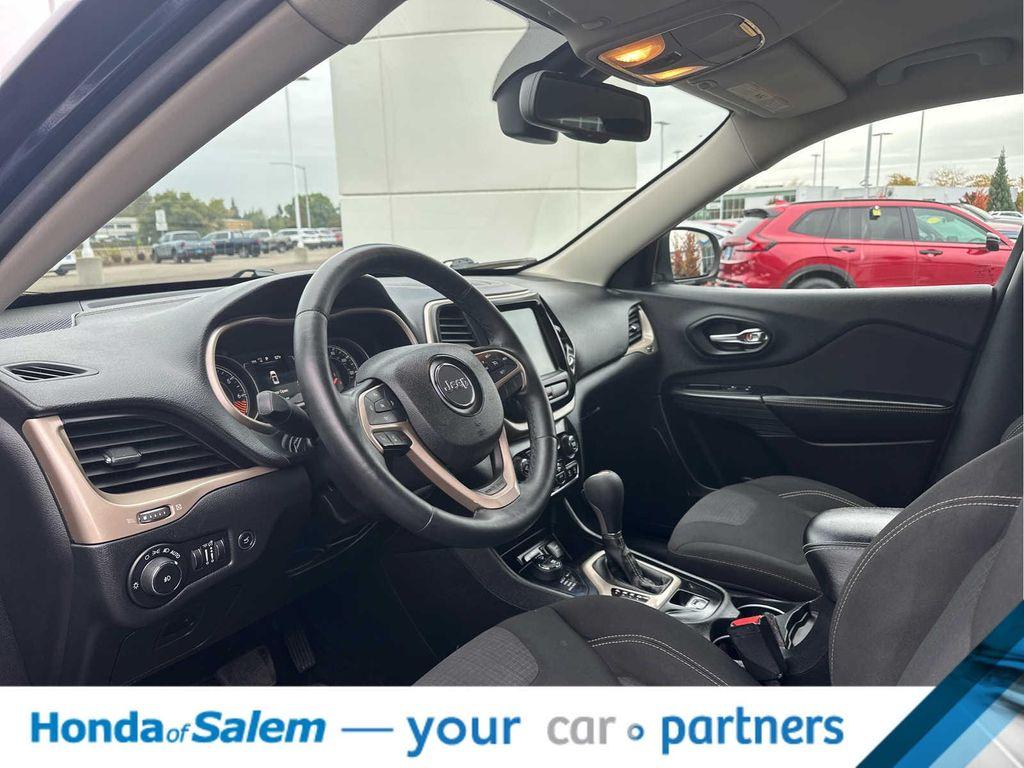 used 2015 Jeep Cherokee car, priced at $8,995