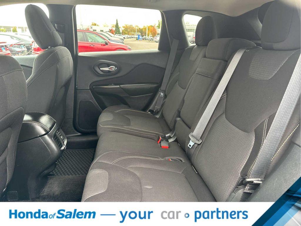 used 2015 Jeep Cherokee car, priced at $8,995