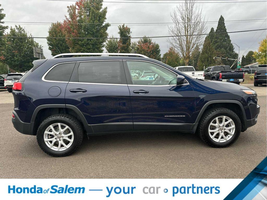 used 2015 Jeep Cherokee car, priced at $8,995