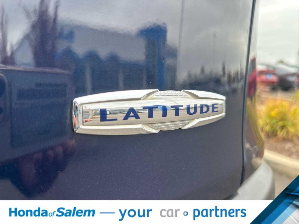 used 2015 Jeep Cherokee car, priced at $8,995