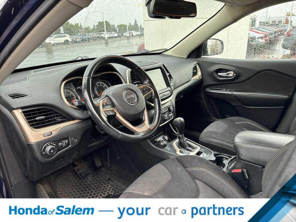 used 2015 Jeep Cherokee car, priced at $8,995