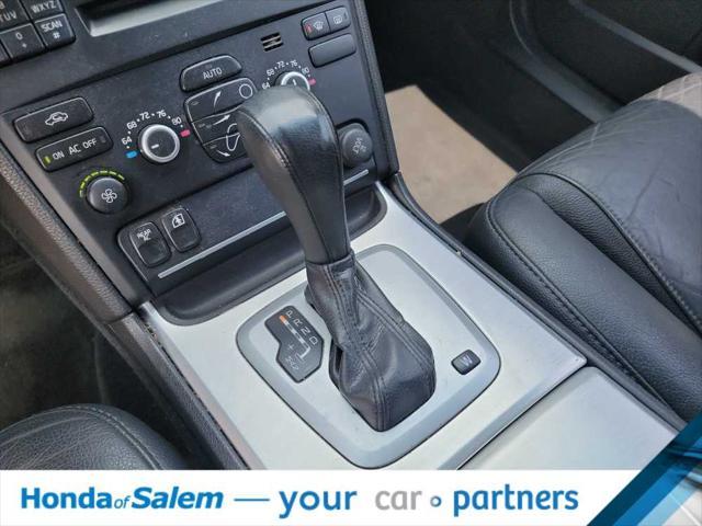 used 2013 Volvo XC90 car, priced at $9,995