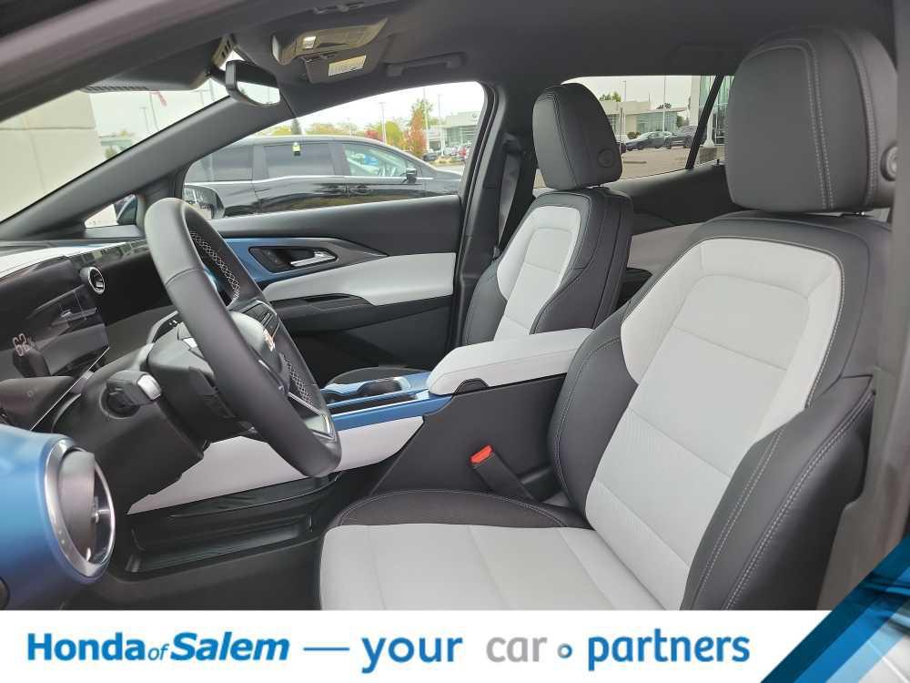 used 2024 Chevrolet Equinox EV car, priced at $28,495