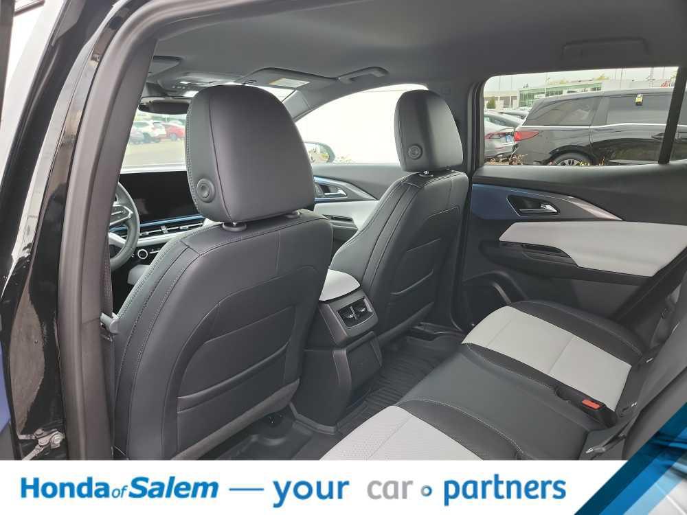 used 2024 Chevrolet Equinox EV car, priced at $28,495