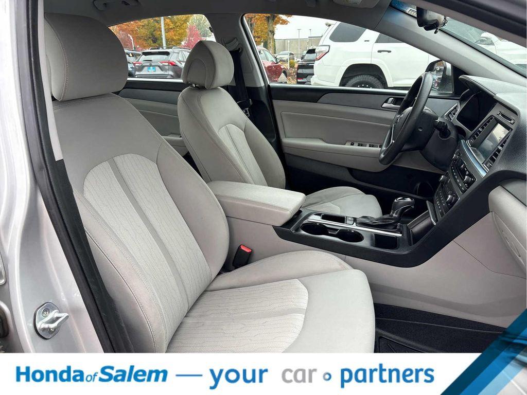 used 2017 Hyundai Sonata Hybrid car, priced at $15,995