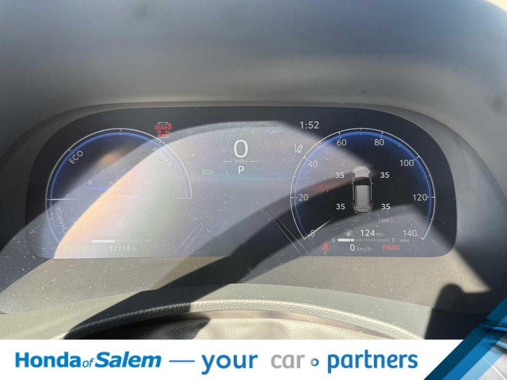 used 2023 Toyota Highlander Hybrid car, priced at $47,888