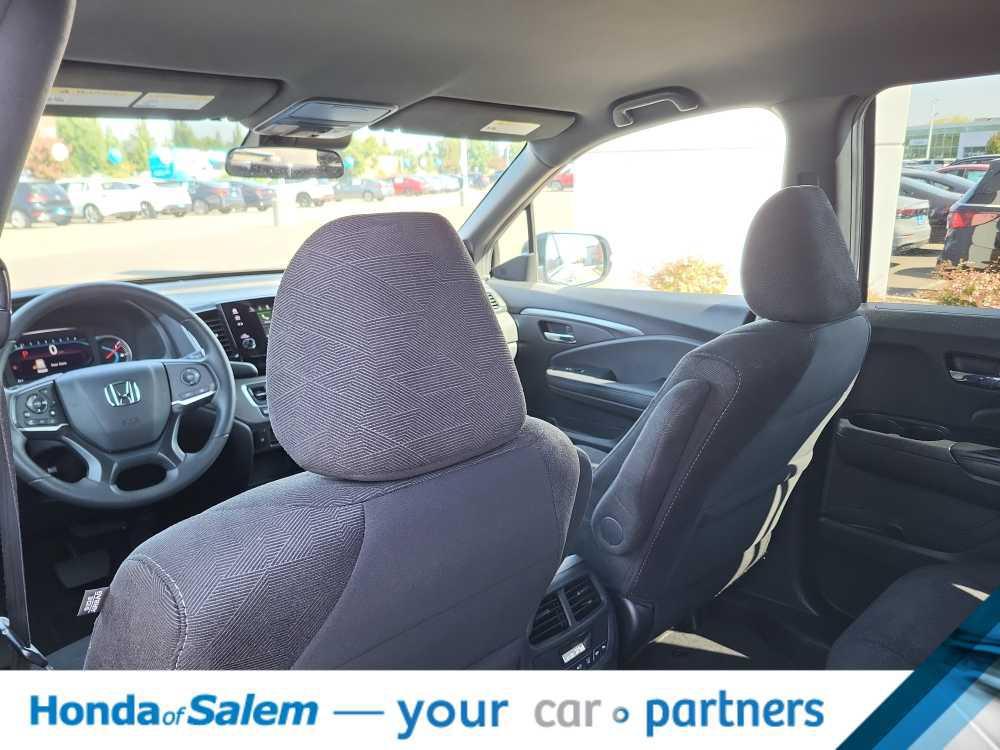 used 2022 Honda Pilot car, priced at $29,988