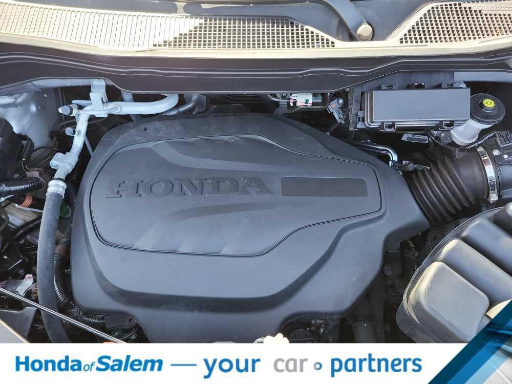 used 2022 Honda Pilot car, priced at $29,988