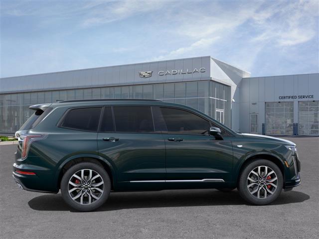 new 2025 Cadillac XT6 car, priced at $59,001