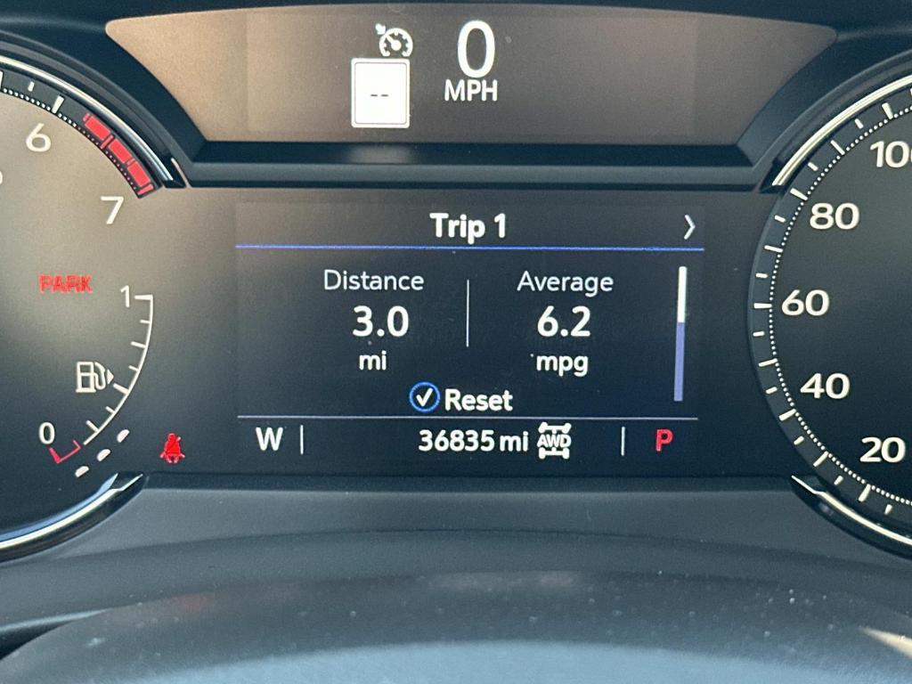 used 2023 Cadillac XT4 car, priced at $27,117