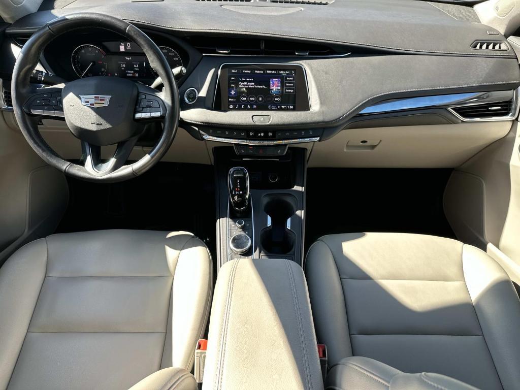 used 2023 Cadillac XT4 car, priced at $27,117