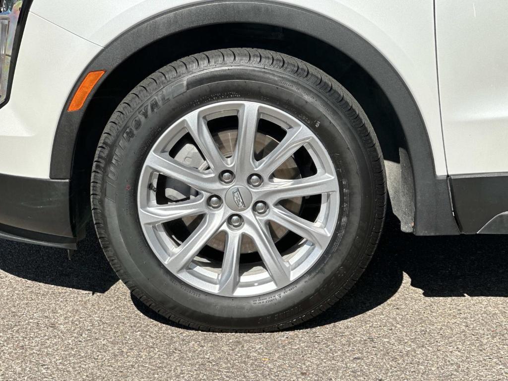 used 2023 Cadillac XT4 car, priced at $27,117