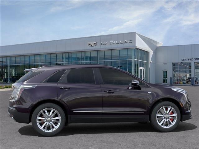 used 2025 Cadillac XT5 car, priced at $53,854